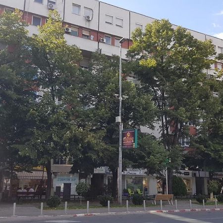 Central View Apartment Skopje Ngoại thất bức ảnh