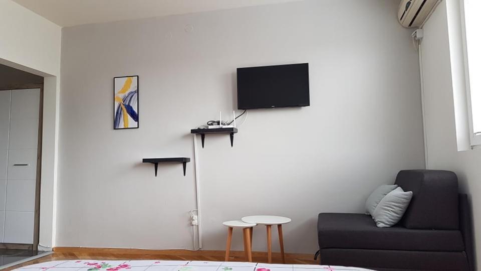 Central View Apartment Skopje Ngoại thất bức ảnh